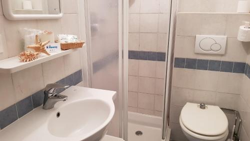 Hotel Haway リミニ エクステリア 写真